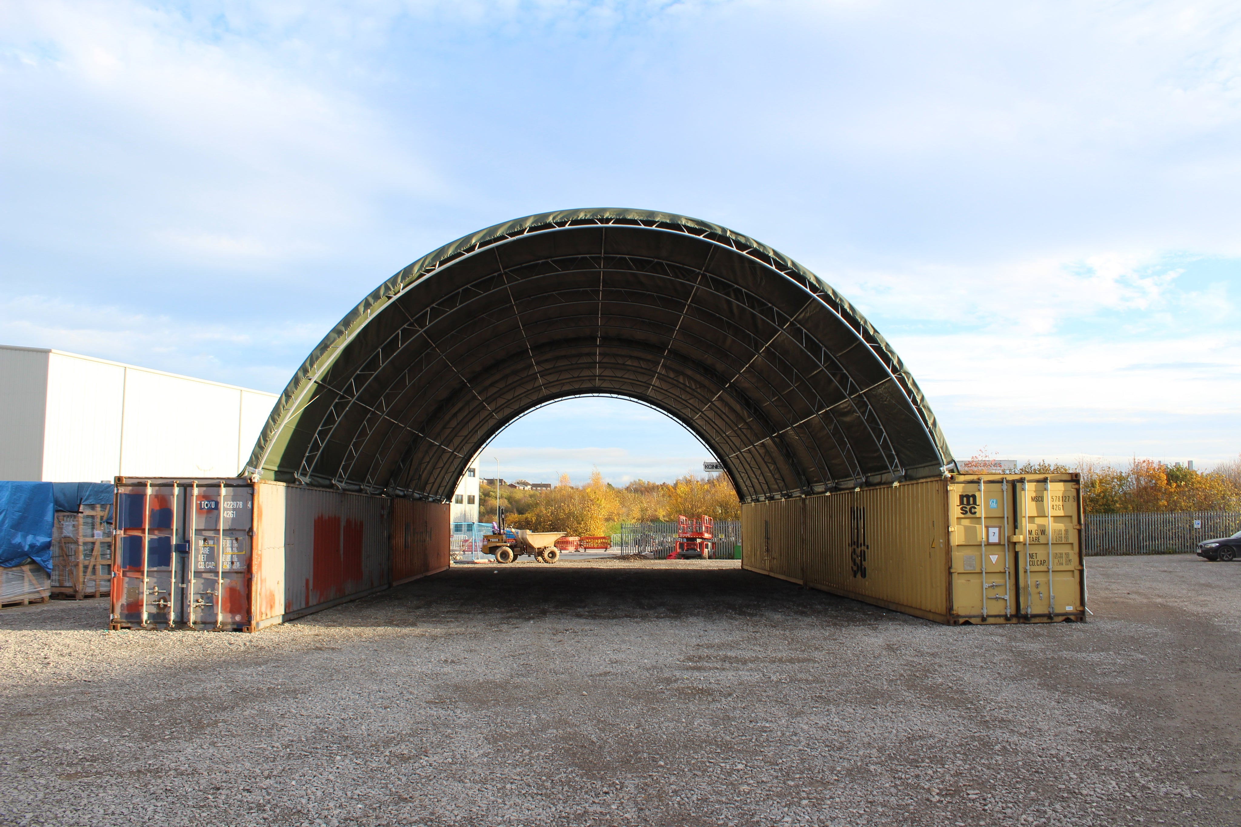 12m x 12m Corturi pe containere cu schelet dublu